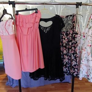 5 Dresses - Size XL